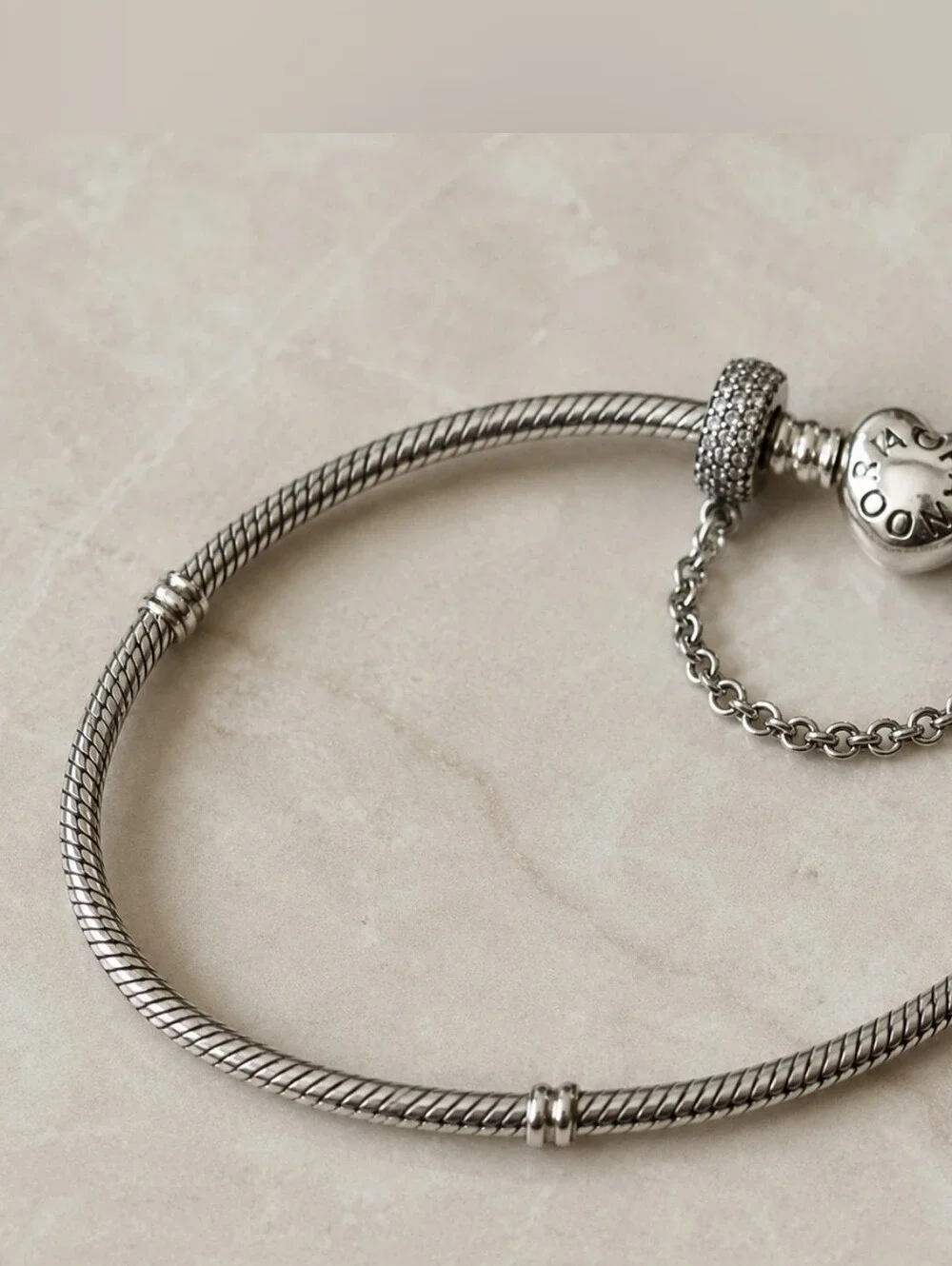 Authentic Pandora Heart Clasp Bracelet with Sparkling Pavé Safety Chain S925 ALE